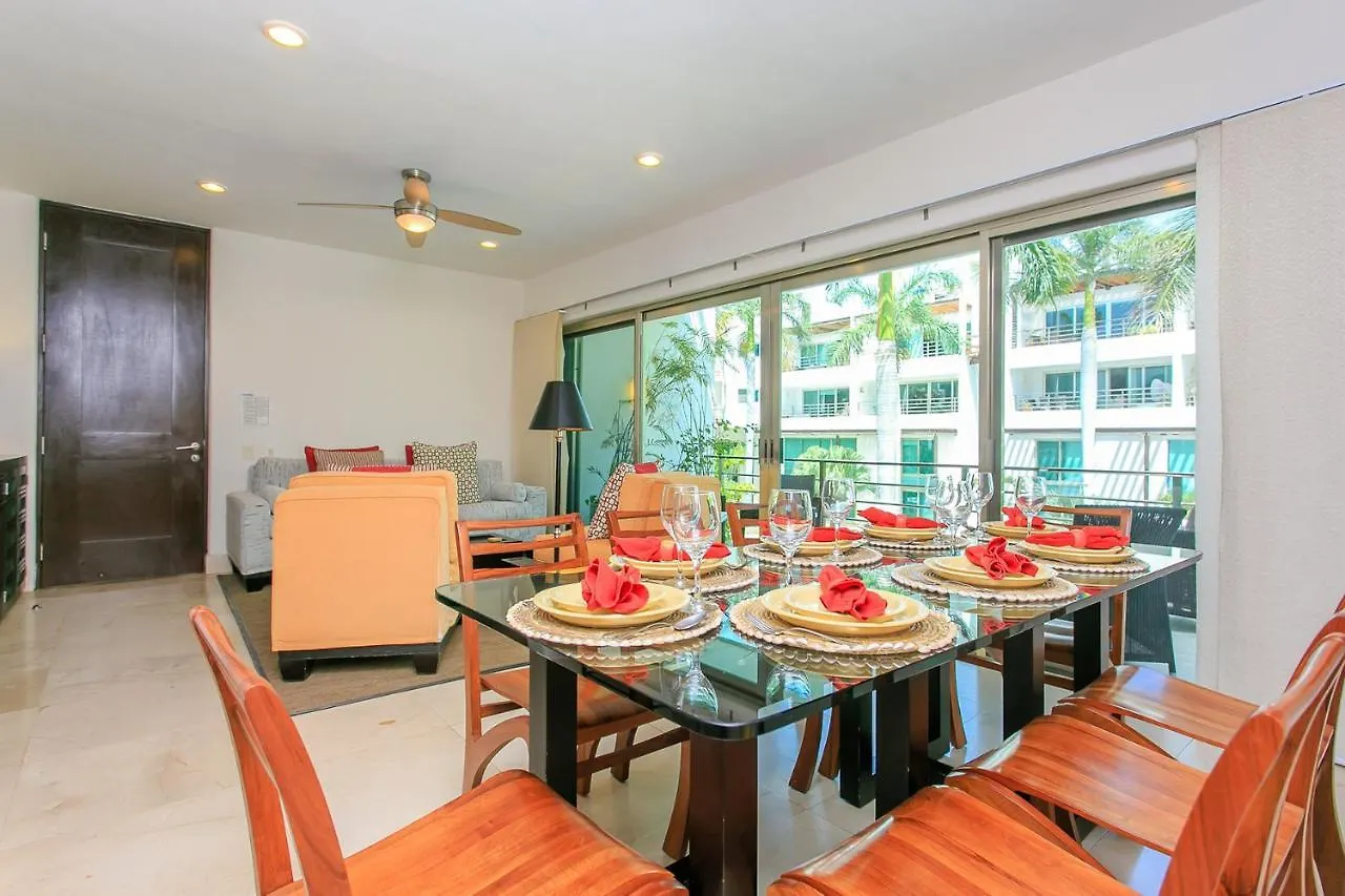 Apartment 3-Level Condo With A Private Balcony & Rooftop Lounge Playa del Carmen Mexico