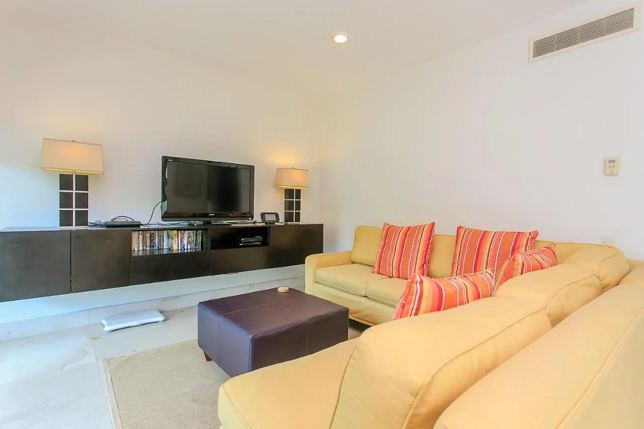 3-Level Condo With A Private Balcony & Rooftop Lounge 普拉亚卡门 公寓