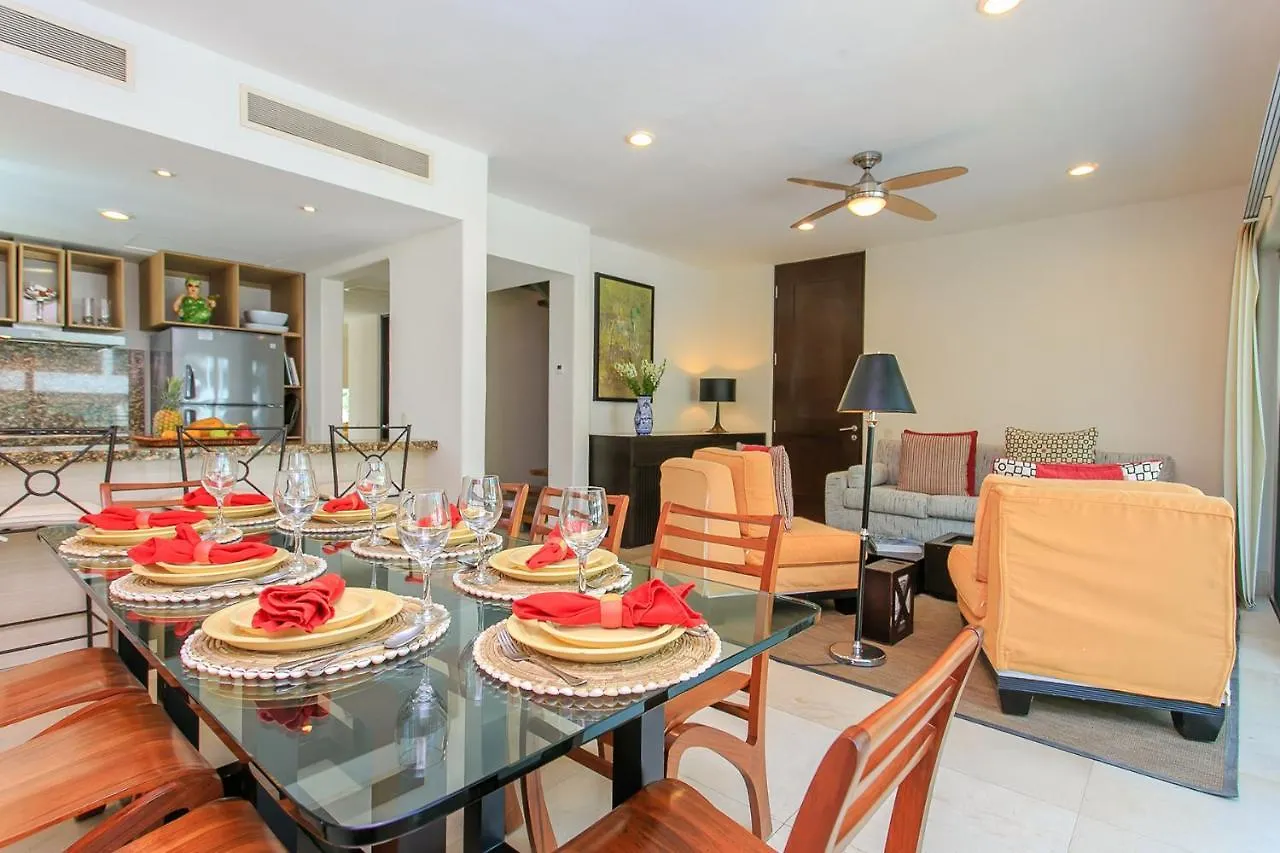 3-Level Condo With A Private Balcony & Rooftop Lounge Playa del Carmen 0*,