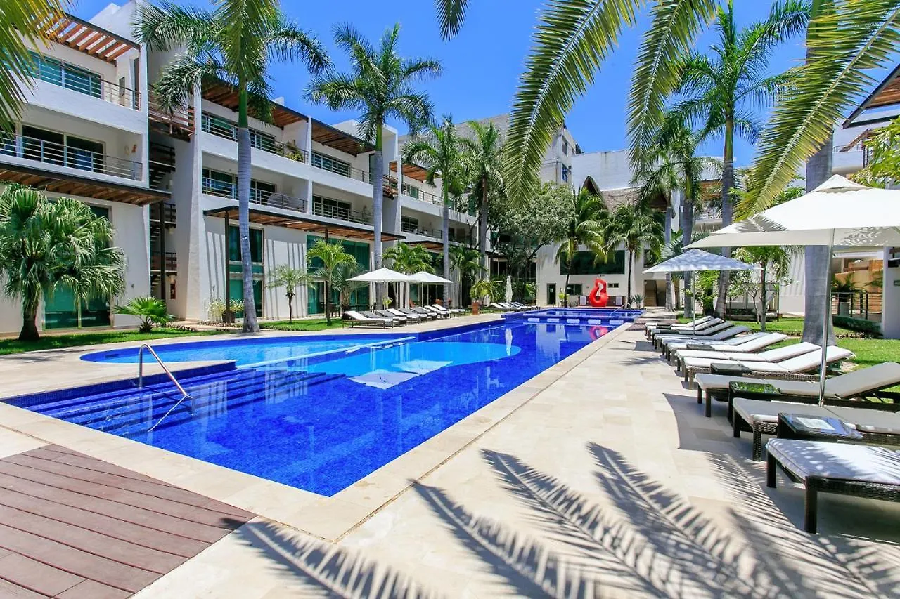 3-Level Condo With A Private Balcony & Rooftop Lounge Playa del Carmen 0*,  Mexico