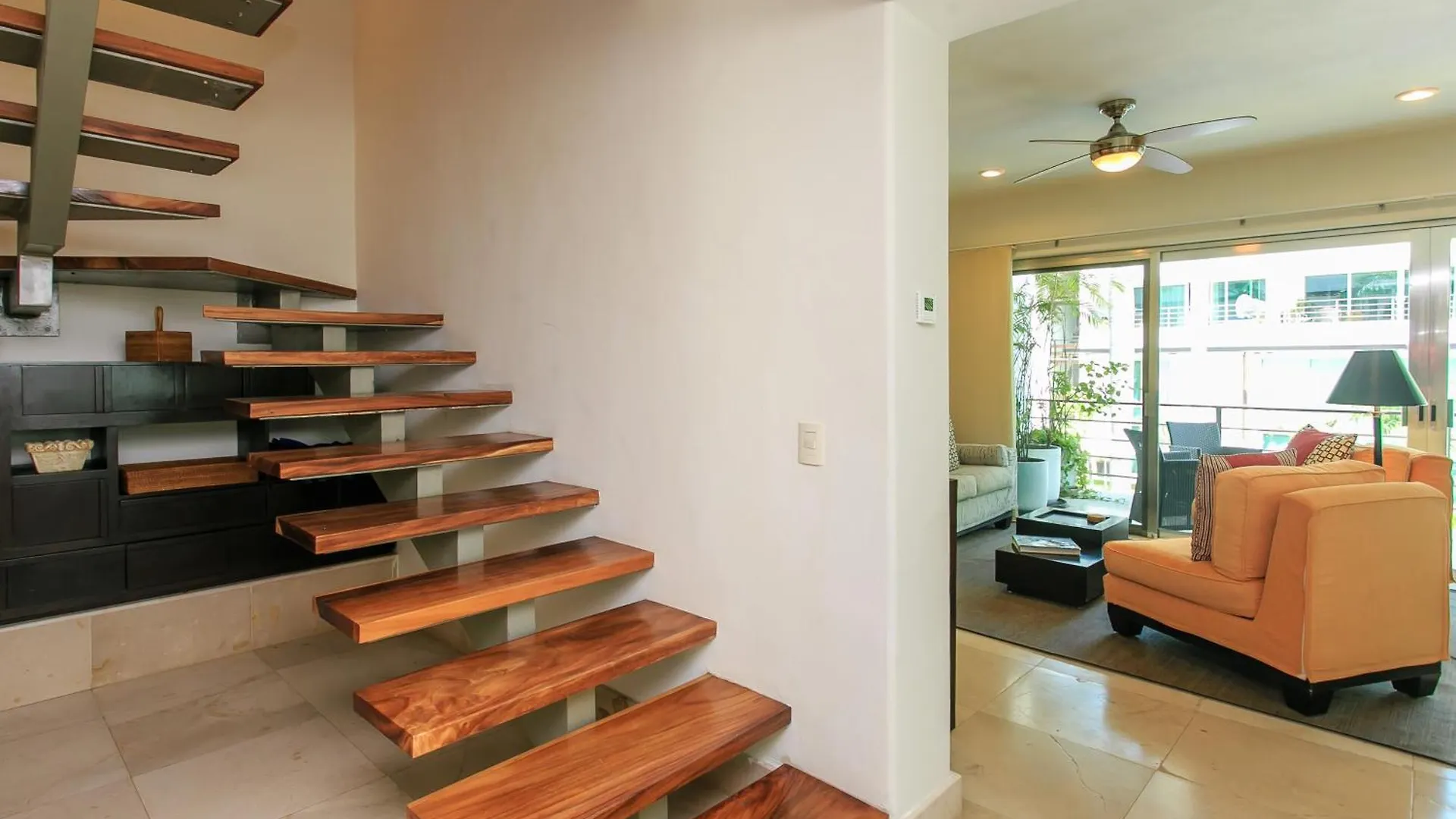 3-Level Condo With A Private Balcony & Rooftop Lounge Playa del Carmen Mexico